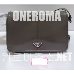 프라다 레더 숄더백