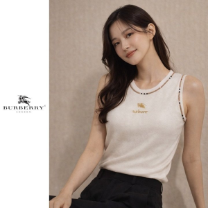 ●4월 판매 10위● BURBERRY 버버리 라인체크 자수 민소매 2COLOR