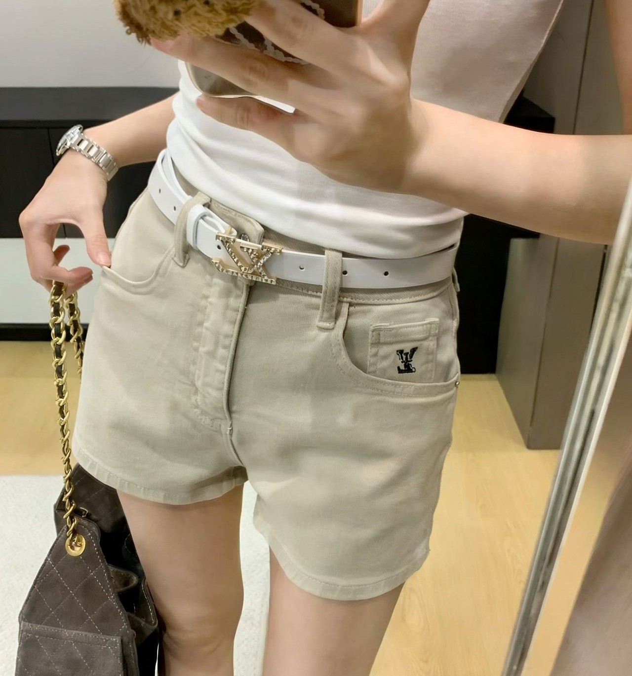 LOUIS VUITTON 루이비통 하이웨스트 숏팬츠 2COLOR