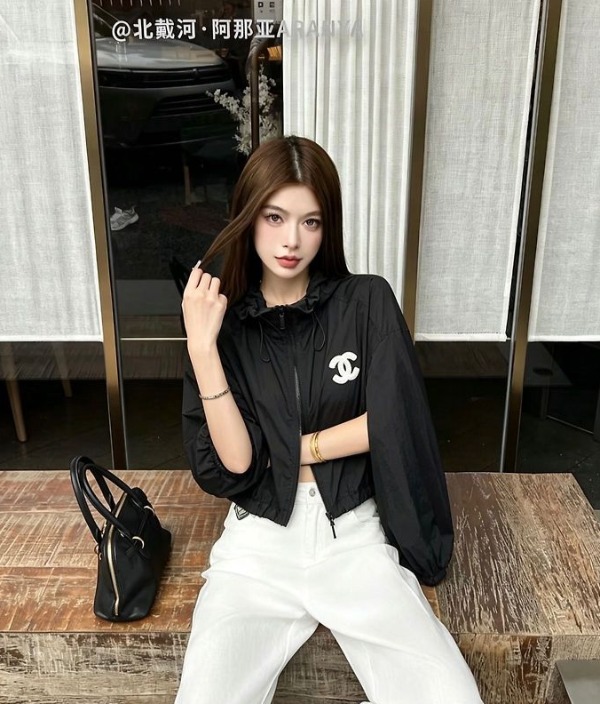 CHANEL 샤넬 1021 CC 로고 크롭 윈드브레이커 3COLOR