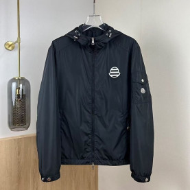 MONCLER 몽클레어 디몬트 남자 바람막이 후드 자켓
