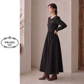 PRADA 프라다 오버핏 반집업 롱원피스 2COLOR
