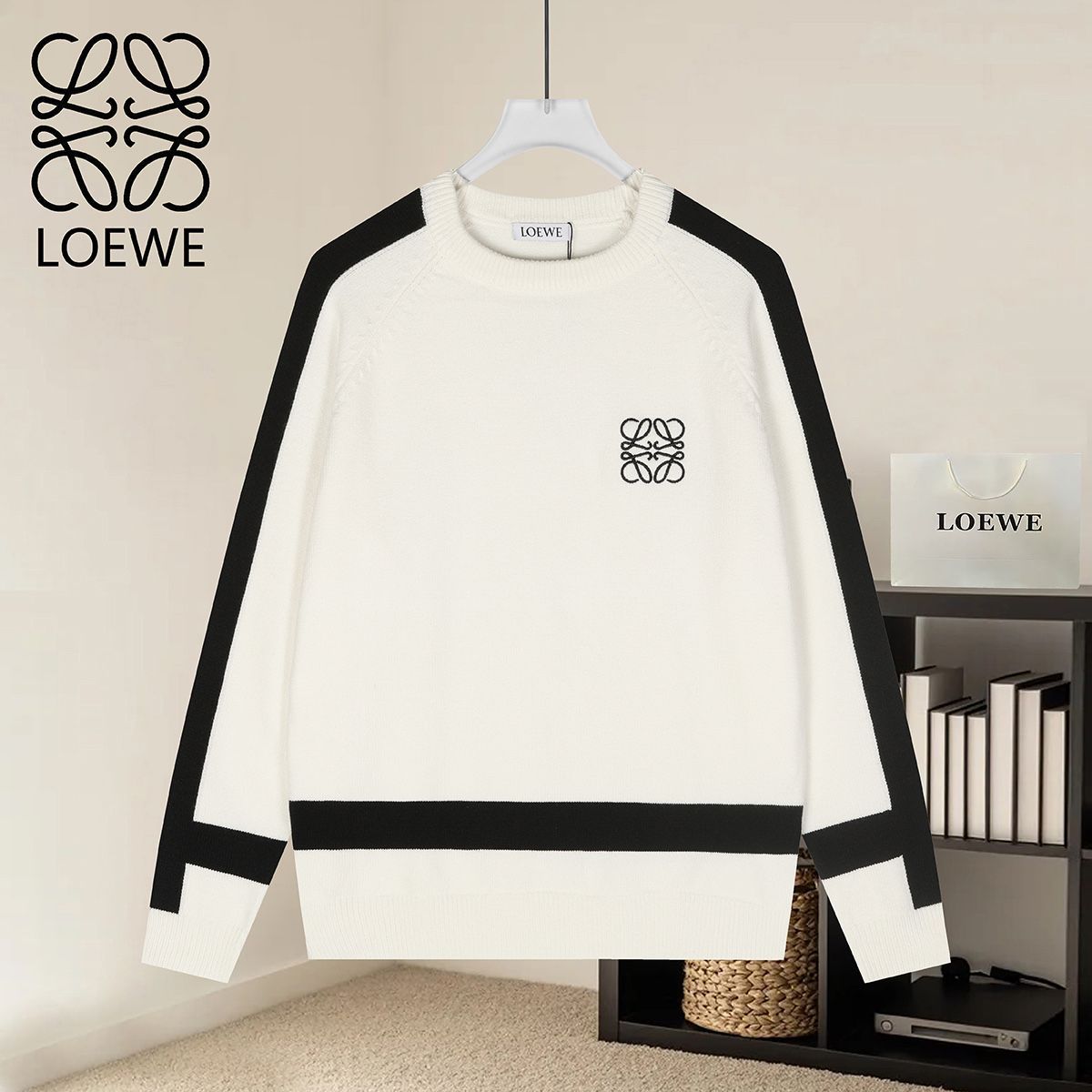 LOEWE 로에베 60067 아나그램 자수 콘트라스트 라인 니트 2COLOR