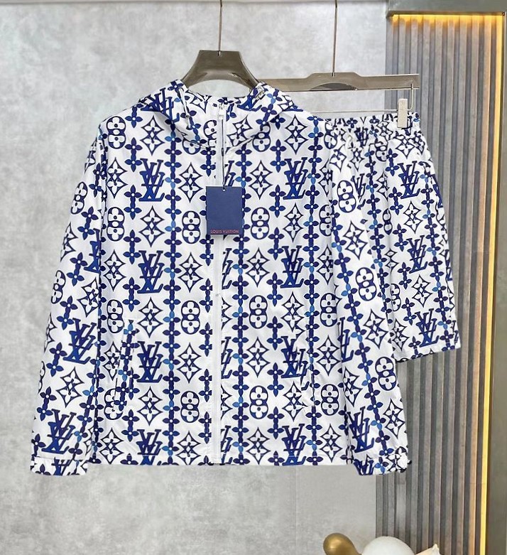 LOUIS VUITTON 루이비통 60222 그래픽 모노그램 윈드브레이커+쇼츠 세트