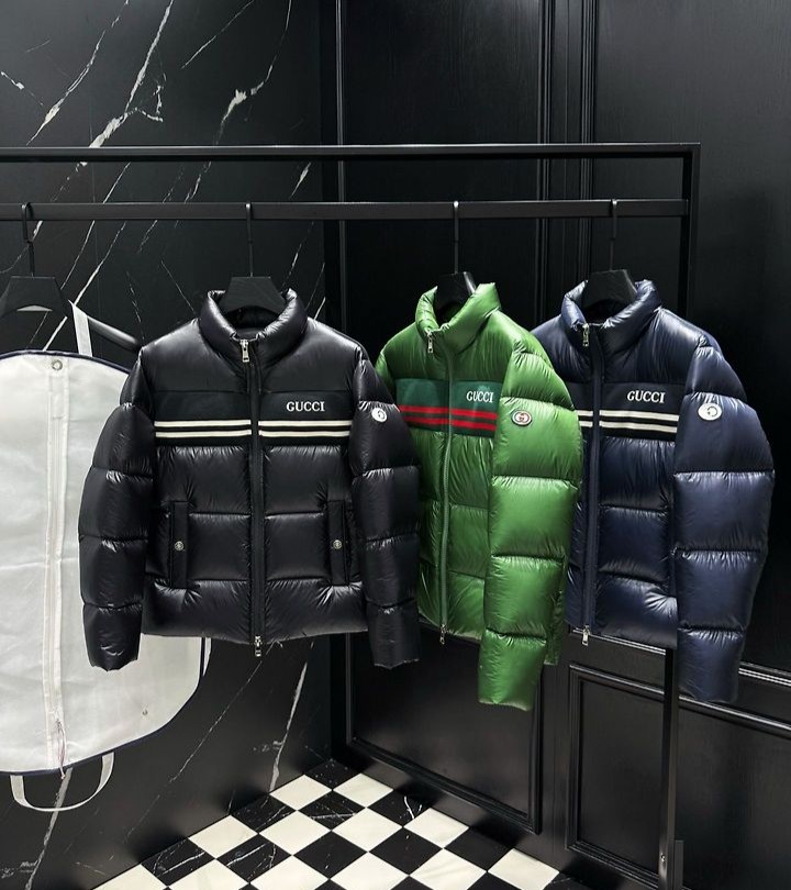 GUCCI 구찌 25163 로고 다운 패딩