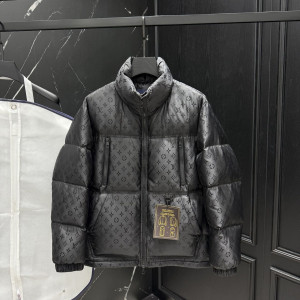LOUIS VUITTON 루이비통 25121 모노그램 다운 패딩
