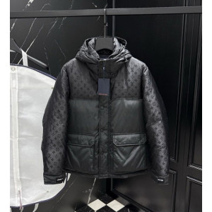 LOUIS VUITTON 루이비통 25157 모노그램 다운 패딩