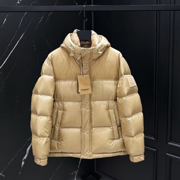 BURBERRY 버버리 25134 로고 패치 다운 패딩 2COLOR